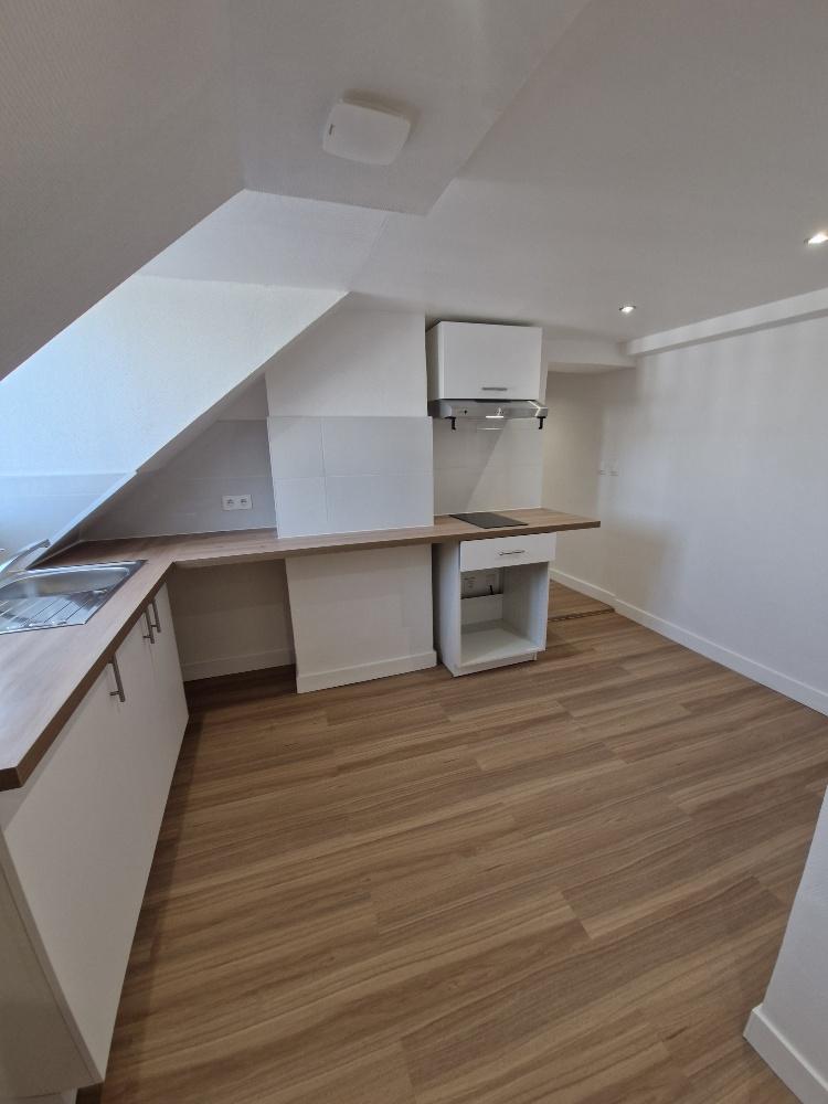 A LOUER 2 Pièces EN DUPLEX PARIS IIème  BONNE NOUVELLE 