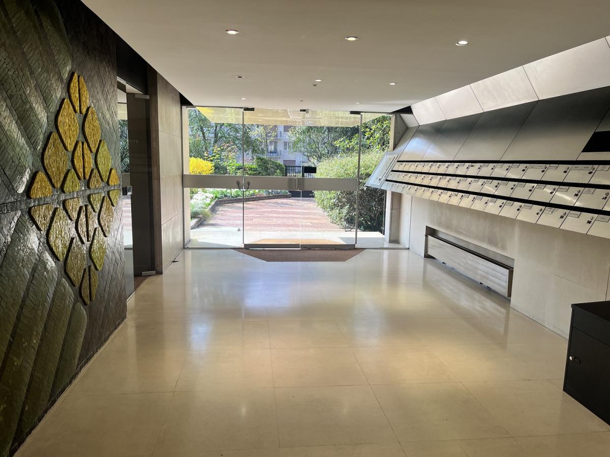 Neuilly sur Seine (92200), Magnifique  3 Pièces avec  Balcon