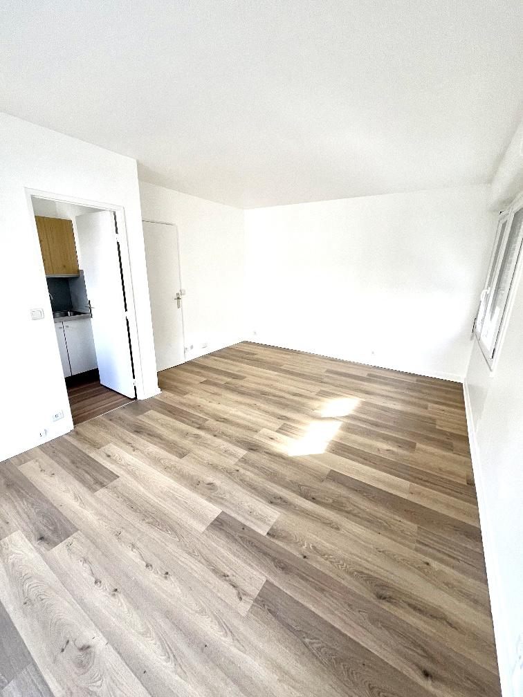 A LOUER 75020 TELEGRAPHE STUDIO