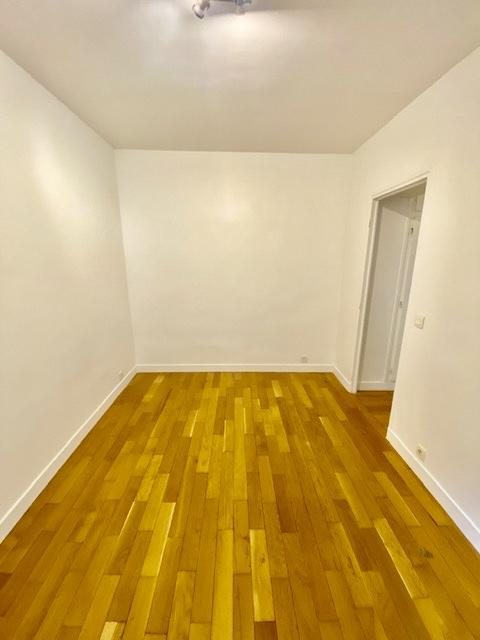  Paris IVème métro Saint Paul, Studio de 23,72m²