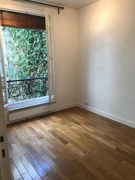  Paris IVème métro Saint Paul, Studio de 23,72m²