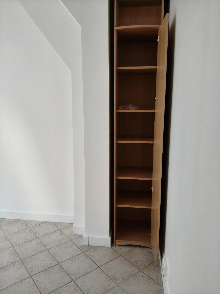 A LOUER STUDIO 23.26 PARIS IX REFAIT NEUF