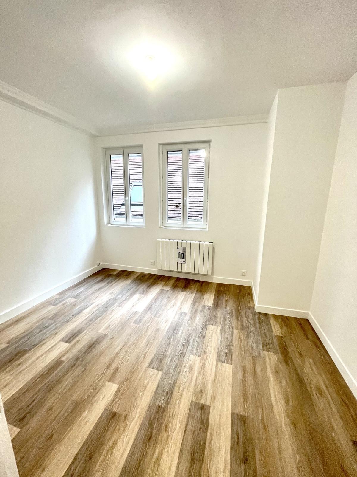 A LOUER 75011 PARIS 2P MENILMONTANT