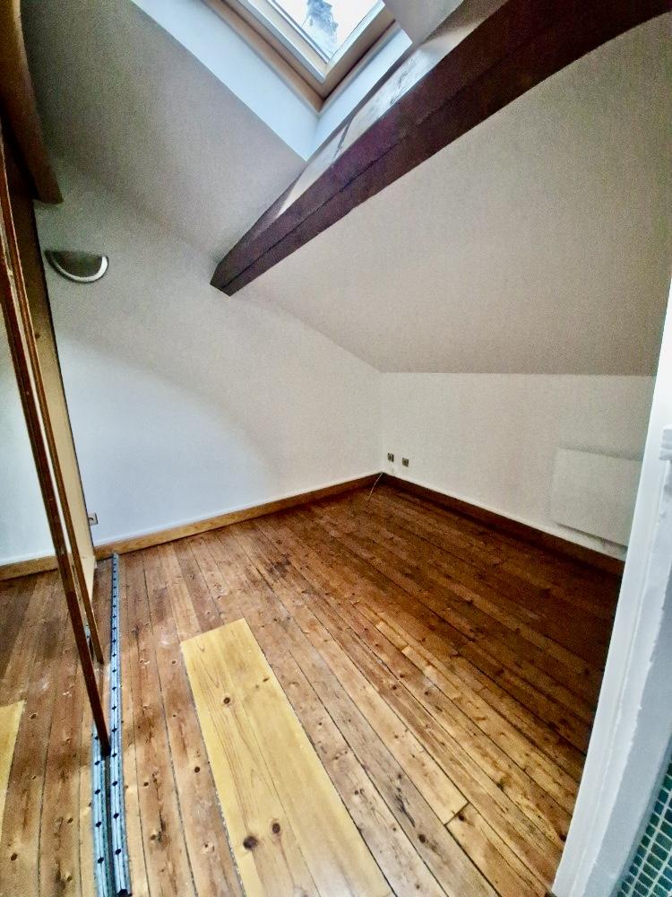 A LOUER STUDIO  EN DUPLEX 30m² AU SOL/ 23.90 m² LOI BOUTIN NANTERRE VILLE