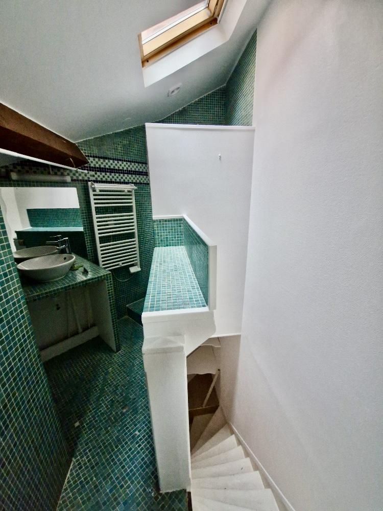 A LOUER STUDIO  EN DUPLEX 30m² AU SOL/ 23.90 m² LOI BOUTIN NANTERRE VILLE