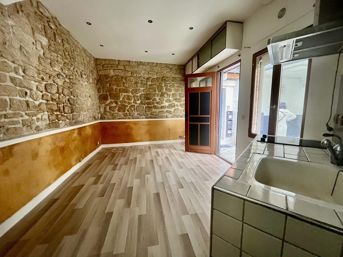 A LOUER STUDIO  EN DUPLEX 30m² AU SOL/ 23.90 m² LOI BOUTIN NANTERRE VILLE