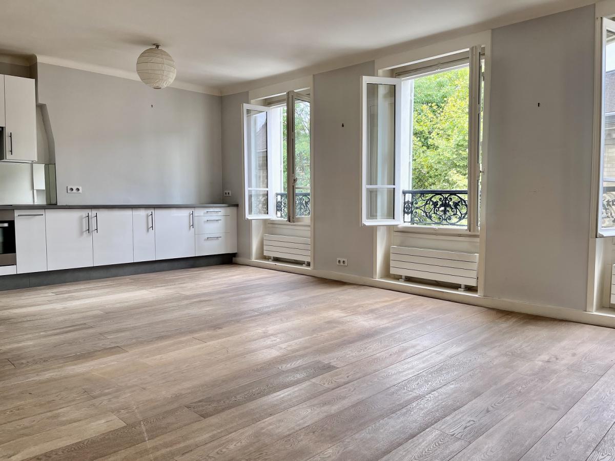 Paris VIème Port Royal, rue d'Assas, Grand 2P 54,21m²