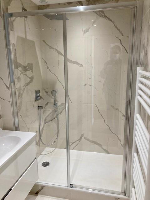 Paris XVème , Place du Commerce, 2 Pièces de 56m² 