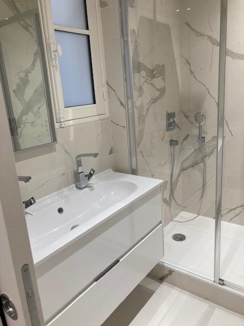 Paris XVème , Place du Commerce, 2 Pièces de 56m² 