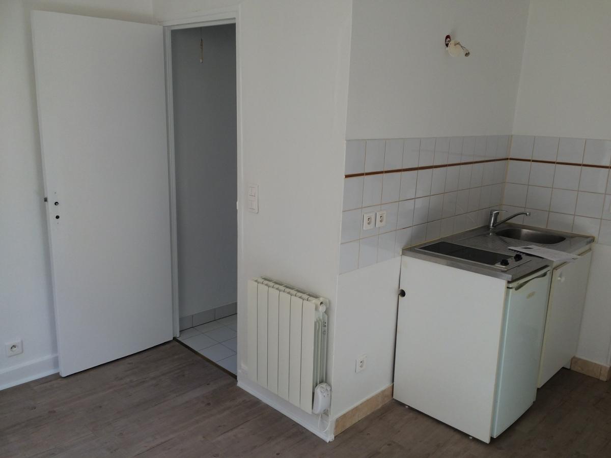 Paris 75002 Opéra Comique/Richelieu Drouot  Studio 14m² Opéra comique