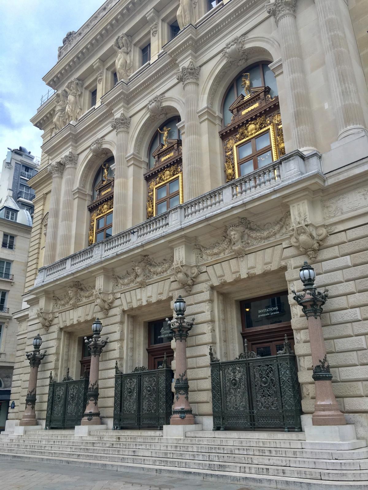 Paris 75002 Opéra Comique/Richelieu Drouot  Studio 14m² Opéra comique