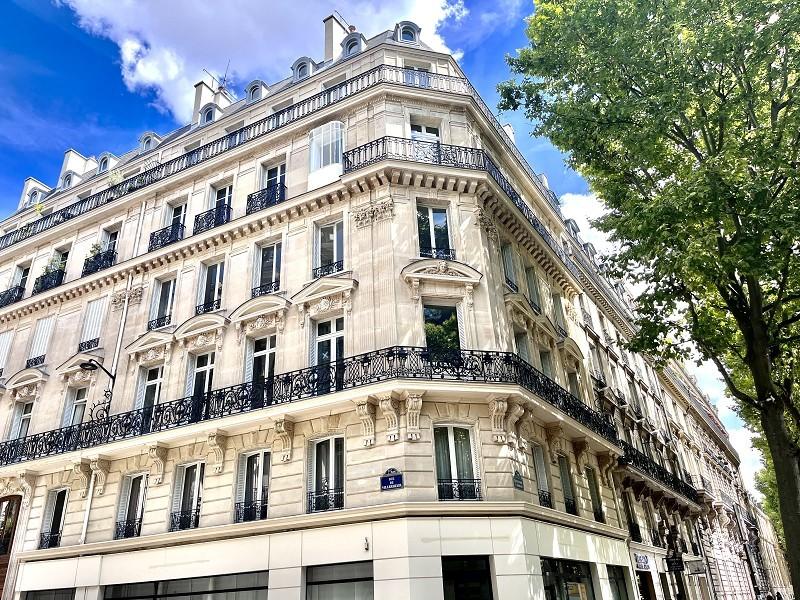 Paris VIIème, Solférino 5 Pièces de 147,43 m²