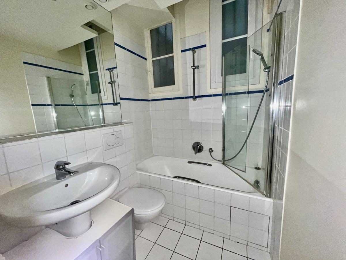 Paris VIIème, Solférino 5 Pièces de 147,43 m²