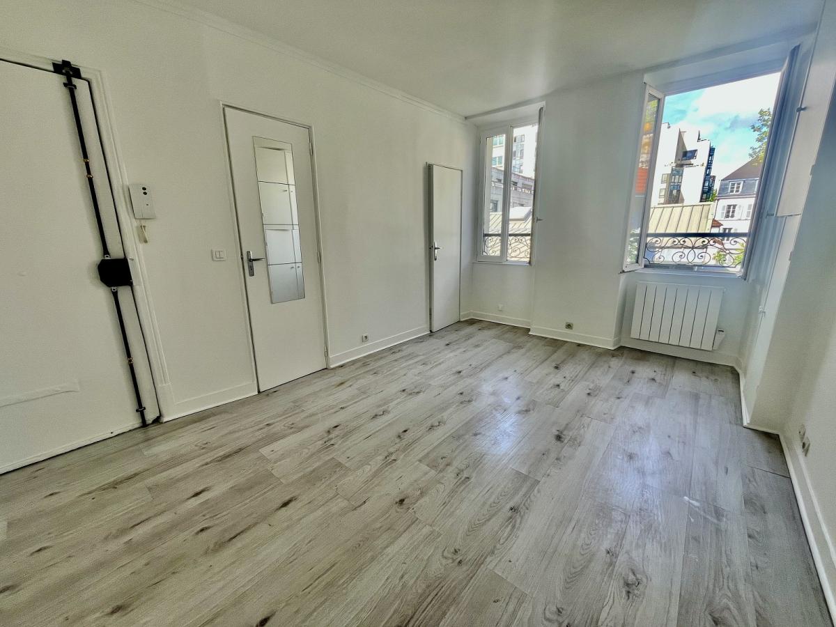 PARIS XIVème Denfert Rochereau, Studio de 19,69 m²