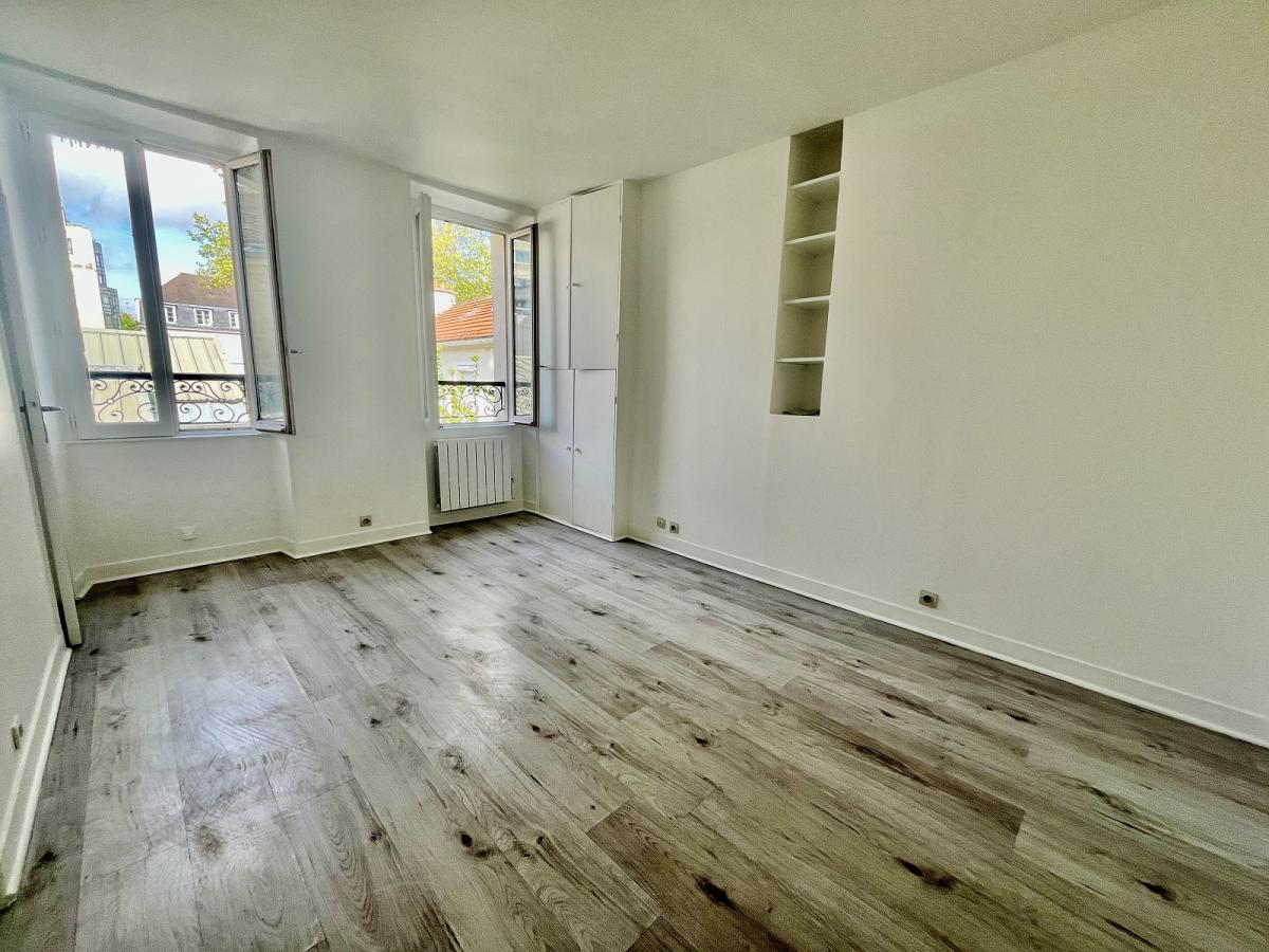 PARIS XIVème Denfert Rochereau, Studio de 19,69 m²