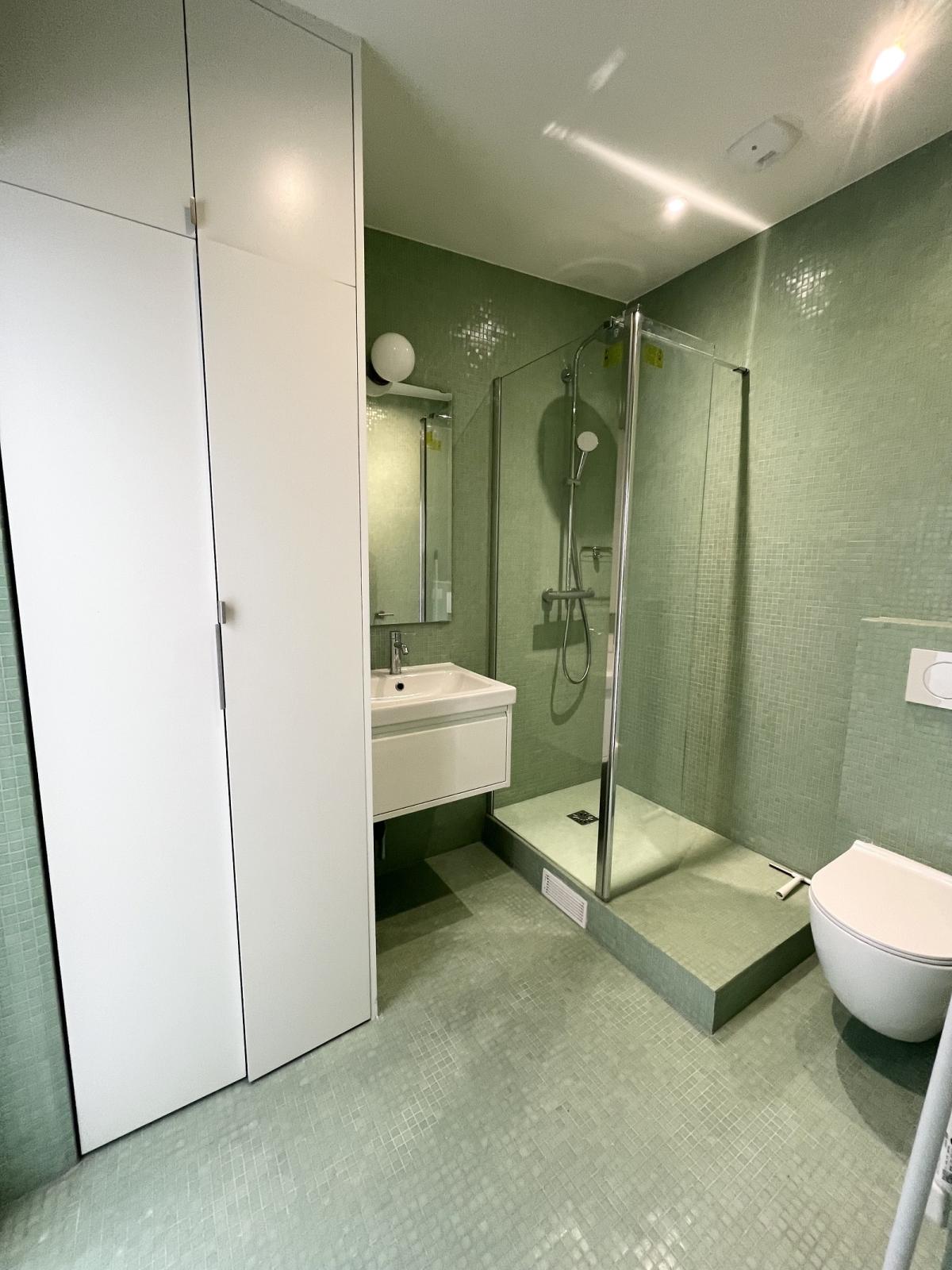 A LOUER Meublé  26m² PARIS XVème STUDIO meublé