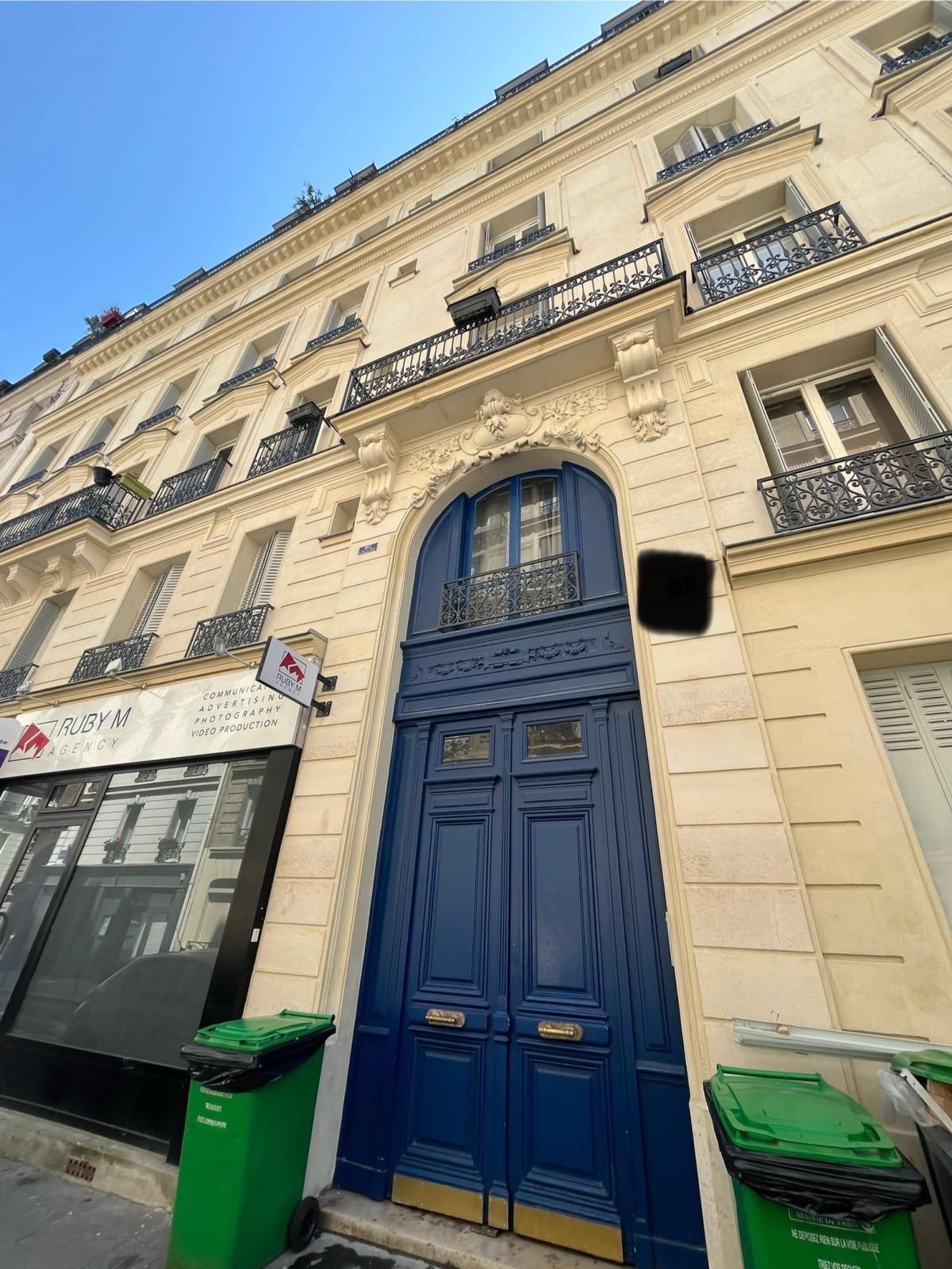 A LOUER Meublé  26m² PARIS XVème STUDIO meublé