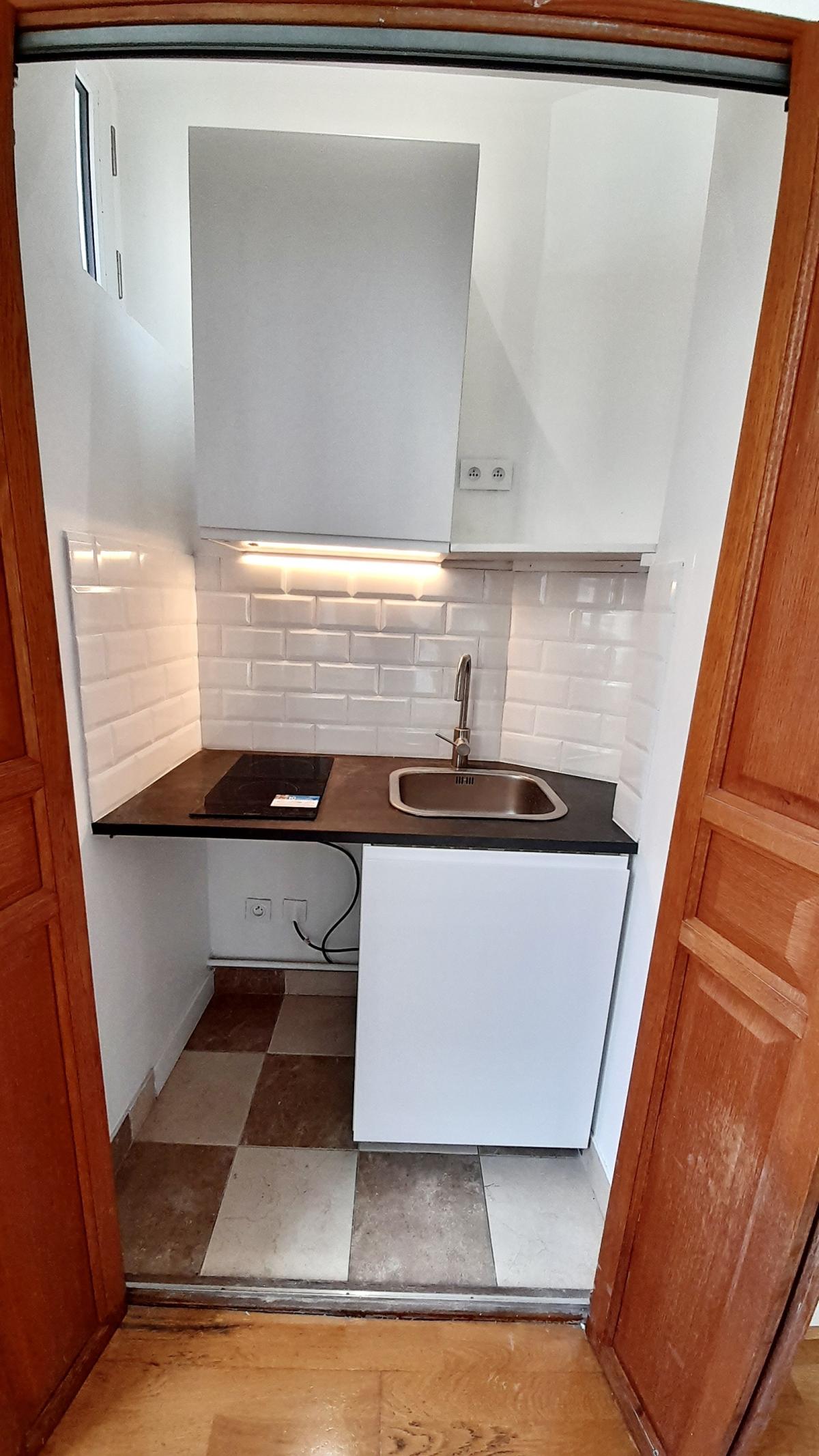 A LOUER 75002 PARIS STUDIO BOURSE