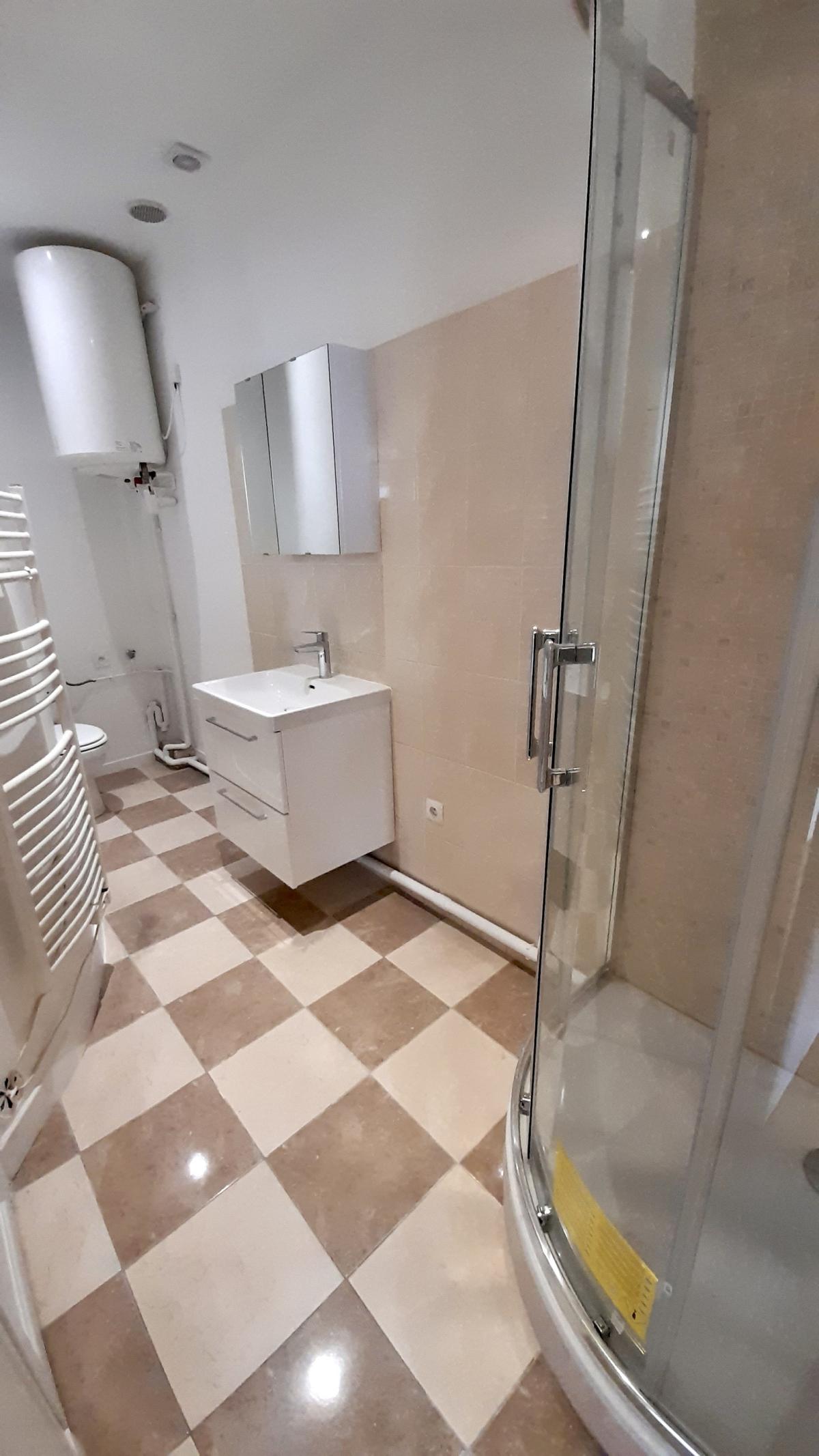 A LOUER 75002 PARIS STUDIO BOURSE