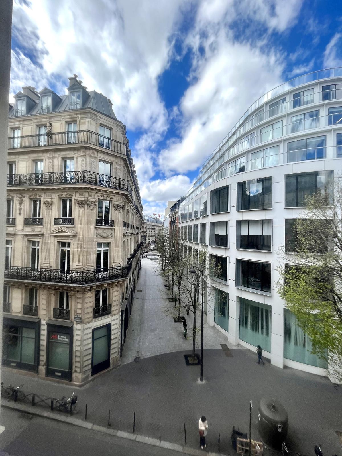 A LOUER 75002 PARIS STUDIO BOURSE