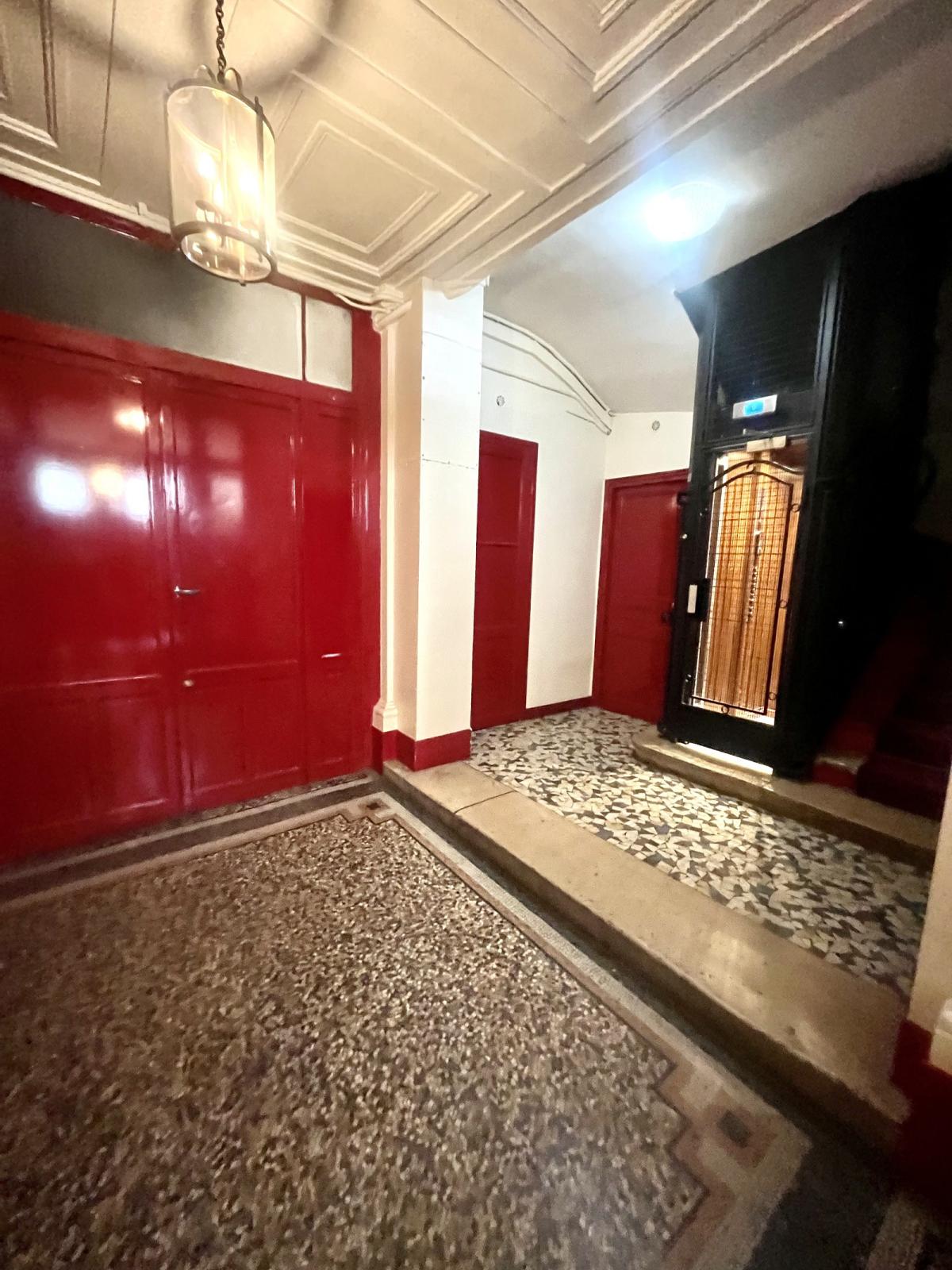 A LOUER 75002 PARIS STUDIO BOURSE