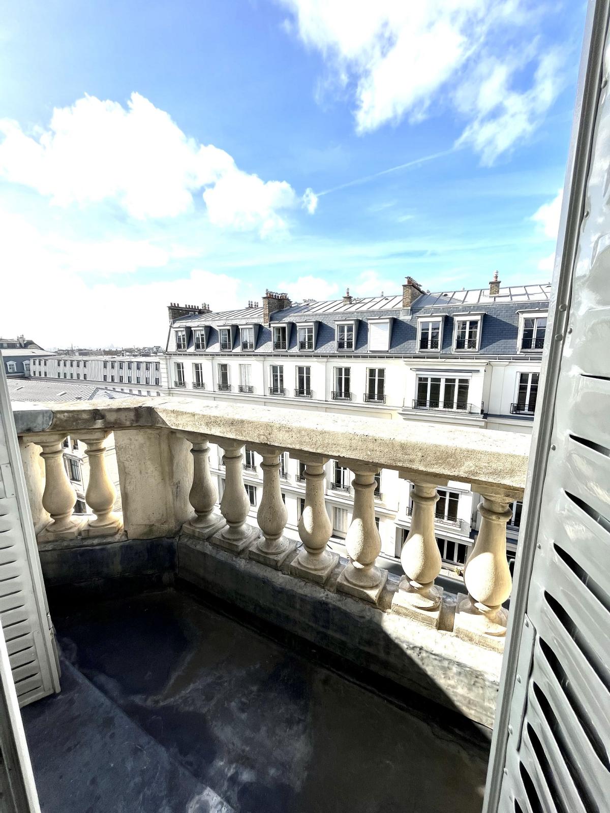 Paris Xème, Gare du Nord, 2 Pièces avec Balcon