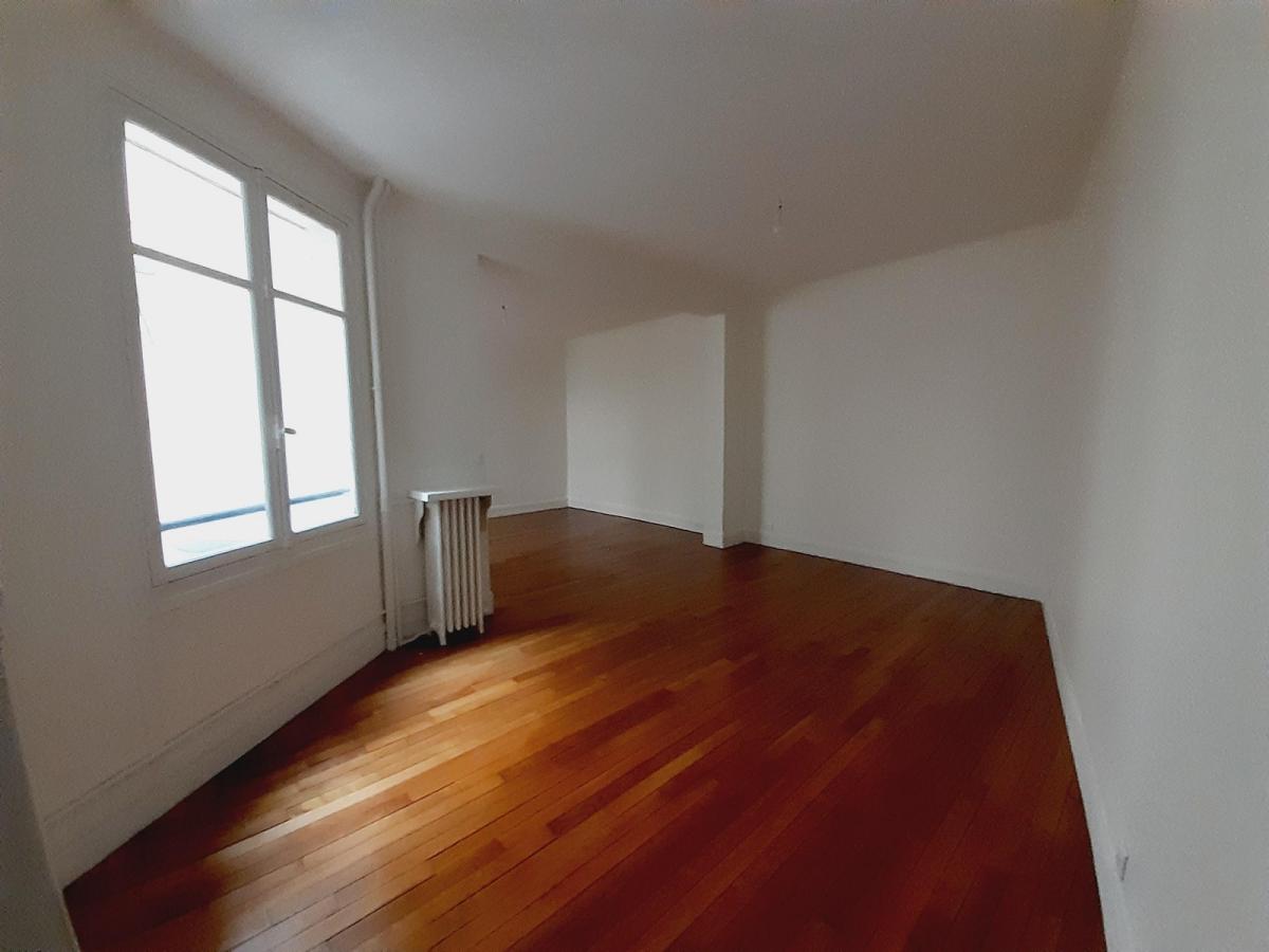 A LOUER BD DES ITALIENS 3P 63m2 