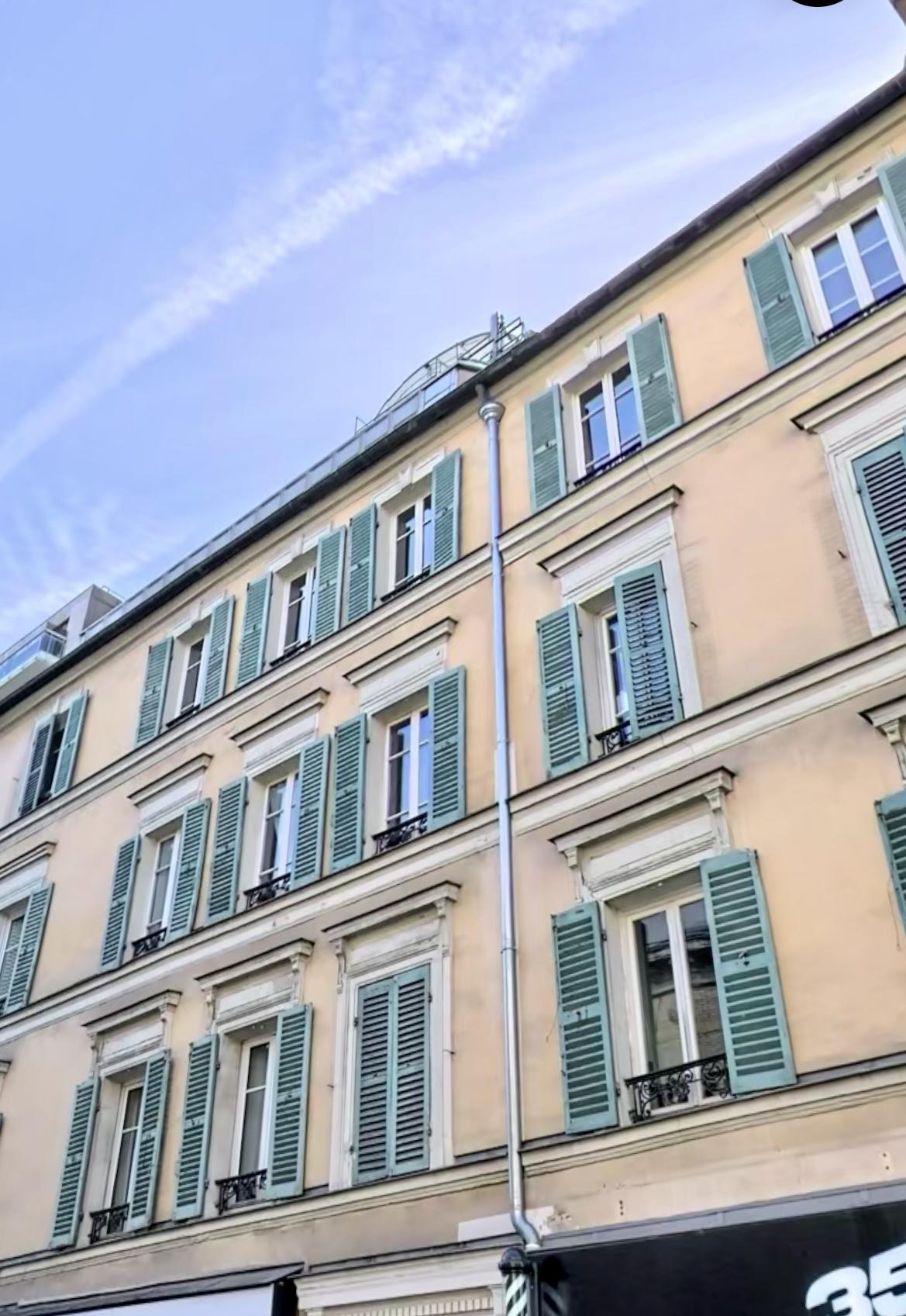 2Pièces Immeuble ancien  M°PASTEUR