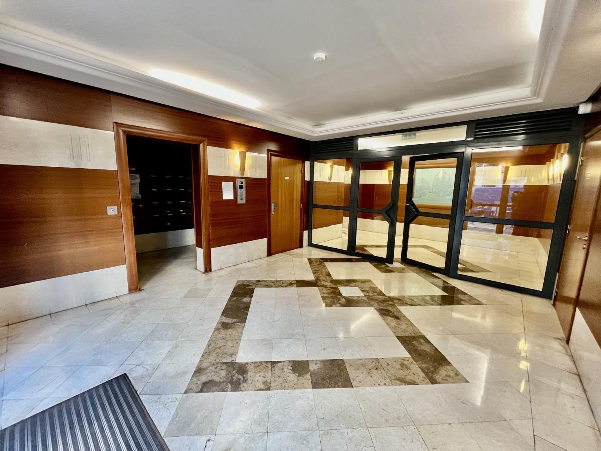 Issy less Moulineaux (Val de Seine) 3 Pieces avec TERRASSES I