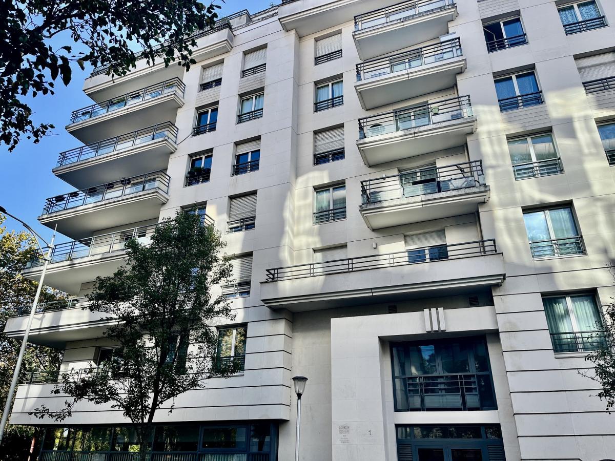 Issy less Moulineaux (Val de Seine) 3 Pieces avec TERRASSES I