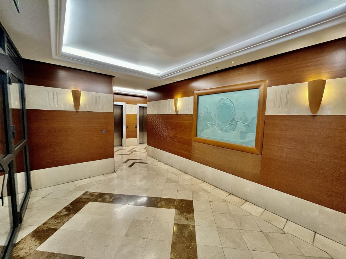 Issy less Moulineaux (Val de Seine) 3 Pieces avec TERRASSES I