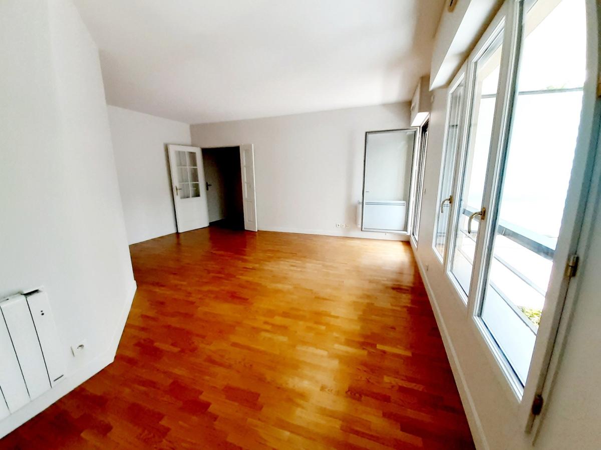  A LOUER 75015 3P RUE Georges Duhamel