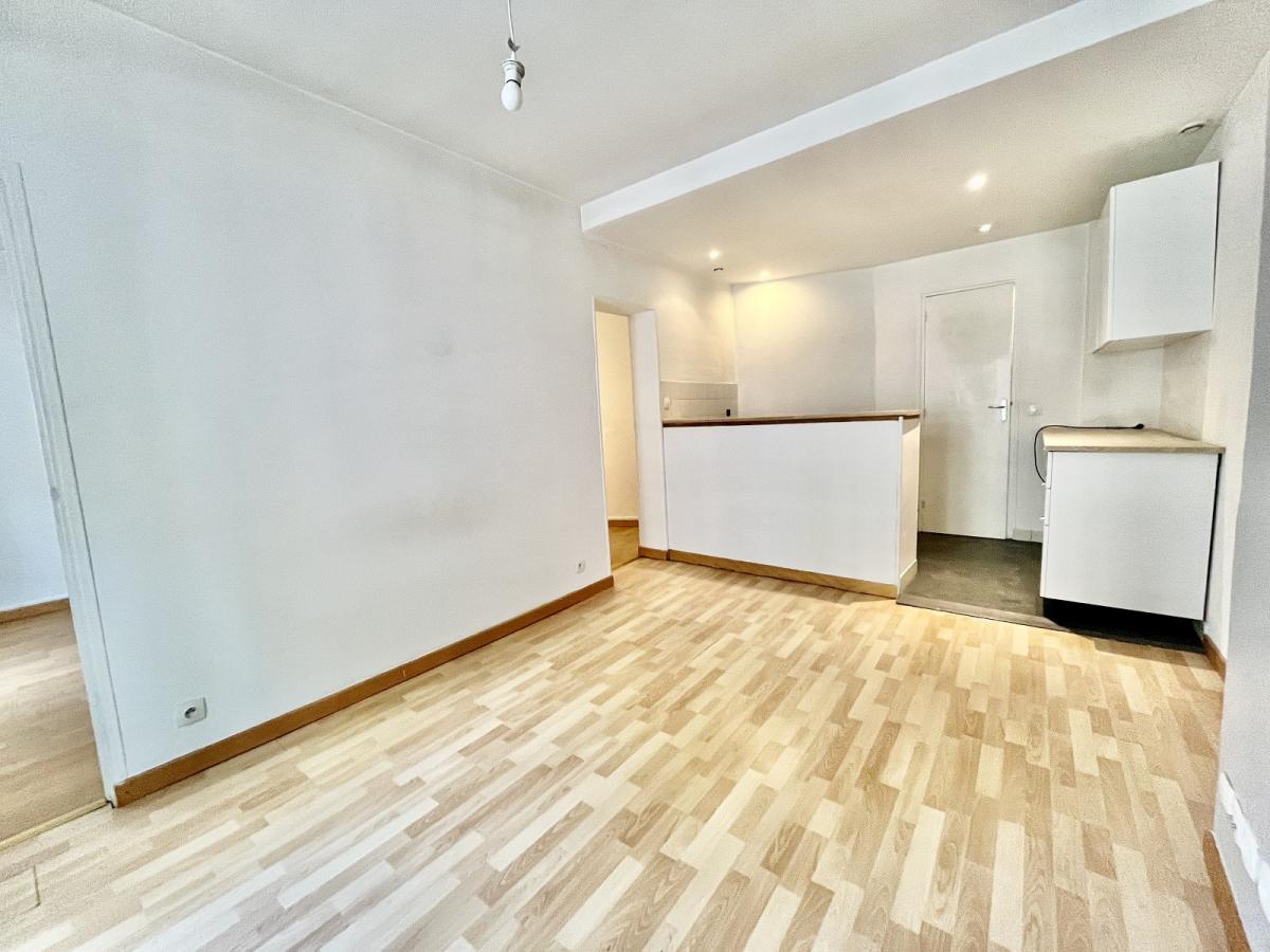 Paris Xième, métro Philippe Auguste, 2 Pièces 35,87 m²