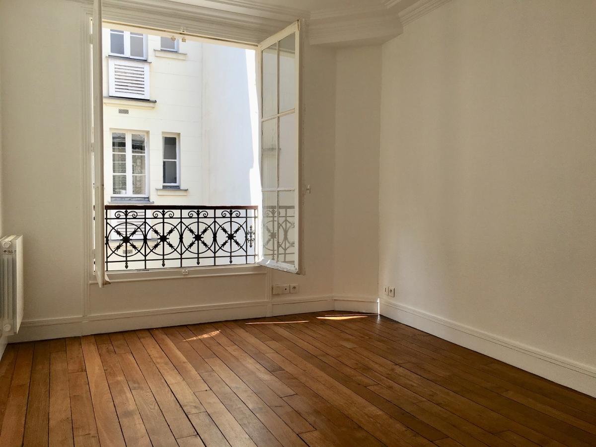 Paris VIIème Vaneau, rue Rousselet 2P