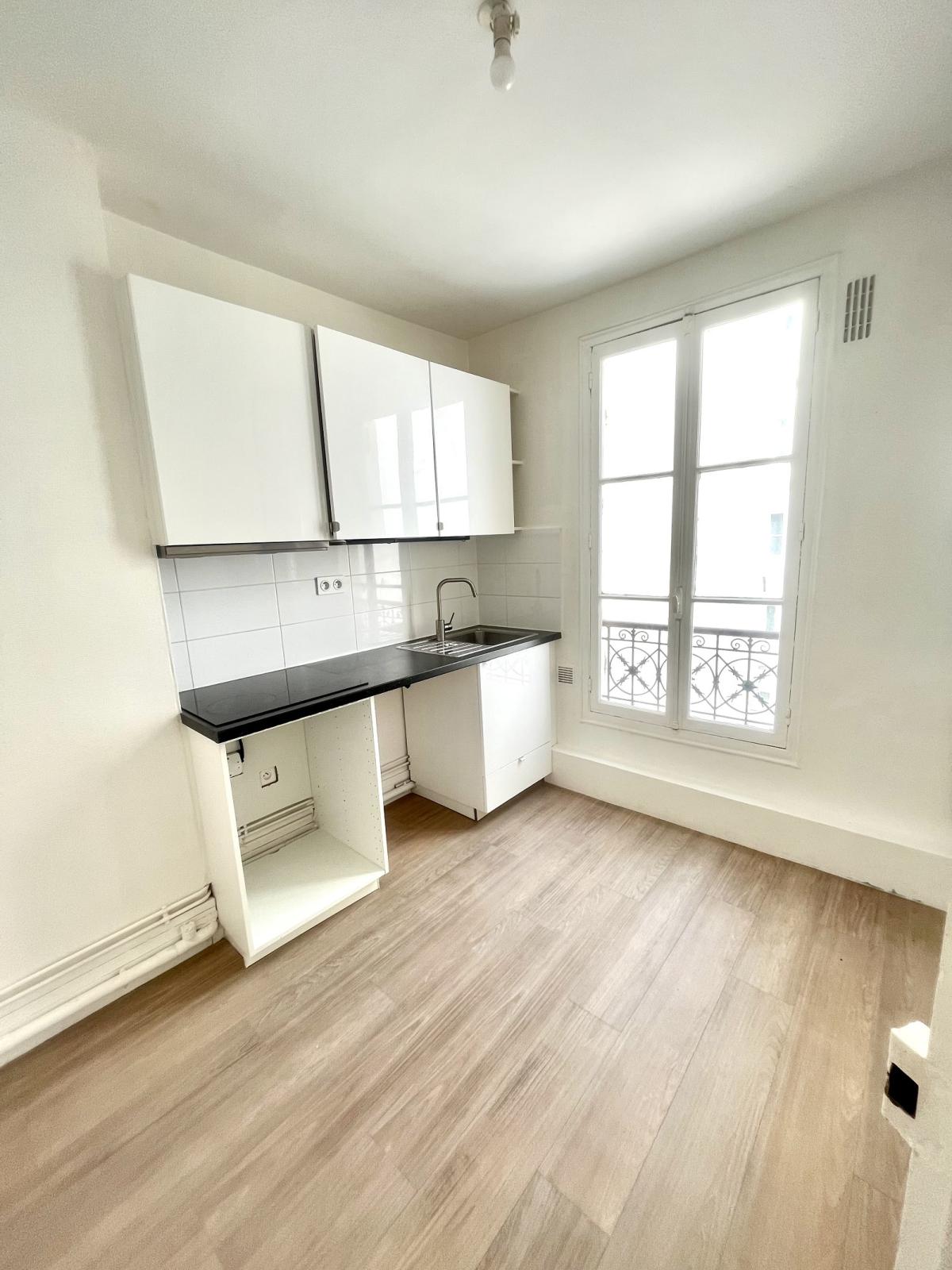 Paris VIIème Vaneau, rue Rousselet 2P