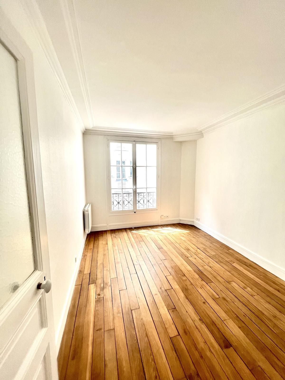 Paris VIIème Vaneau, rue Rousselet 2P