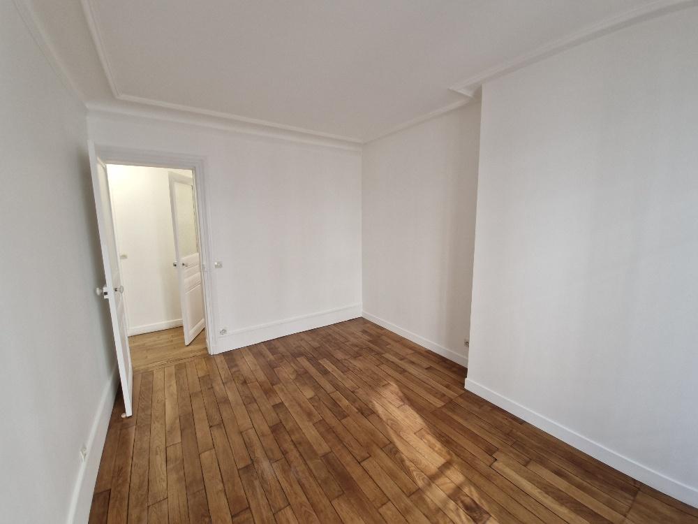 A LOUER 2 Pièces   REFAIT NEUF 36m² PARIS XVIIème