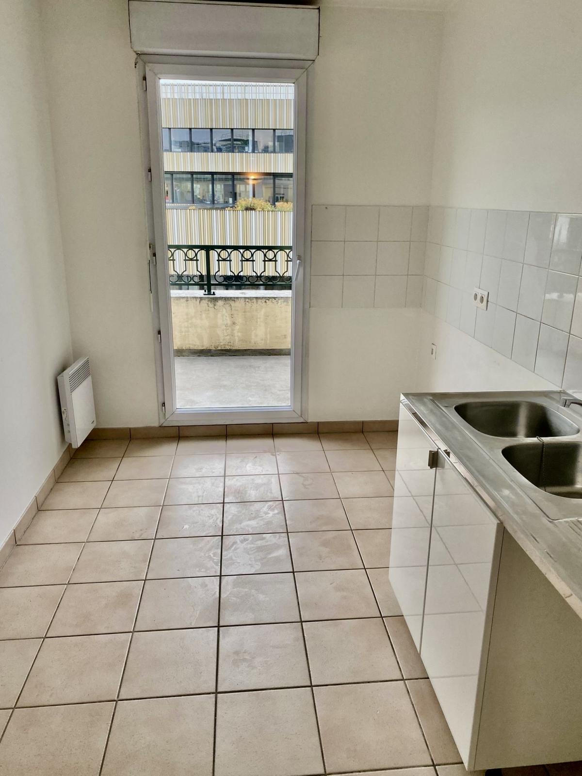 Montrouge (92120), 3Pièces de 68,24 m² avec Balcon et Parking