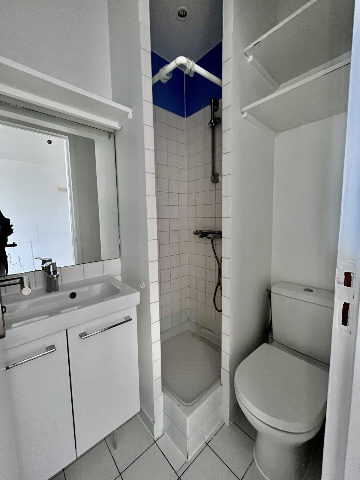 A LOUER  STUDIO 20.5m²  LEVALLOIS PERRET  