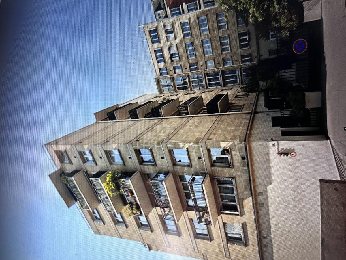 A LOUER  STUDIO 20.5m²  LEVALLOIS PERRET  