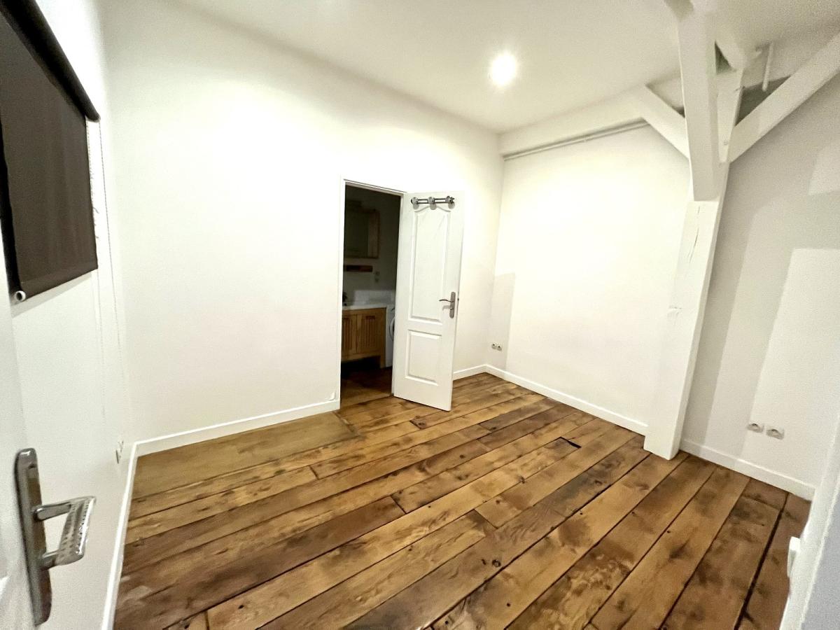 A LOUER 2 PIECES 56.38m² PARIS Xème BALCON
