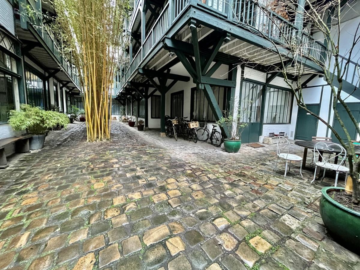A LOUER 2 PIECES 56.38m² PARIS Xème BALCON