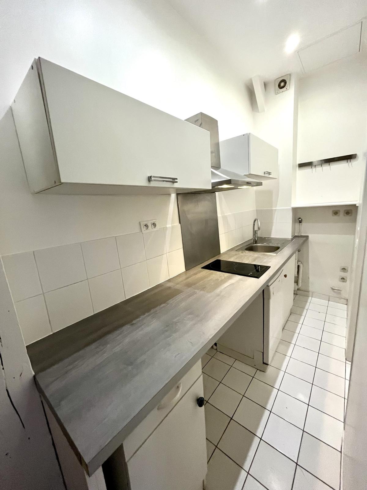 A LOUER 2 PIECES 56.38m² PARIS Xème BALCON