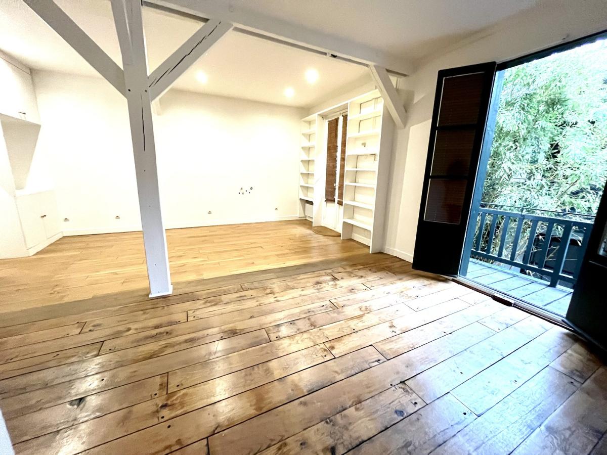 A LOUER 2 PIECES 56.38m² PARIS Xème BALCON