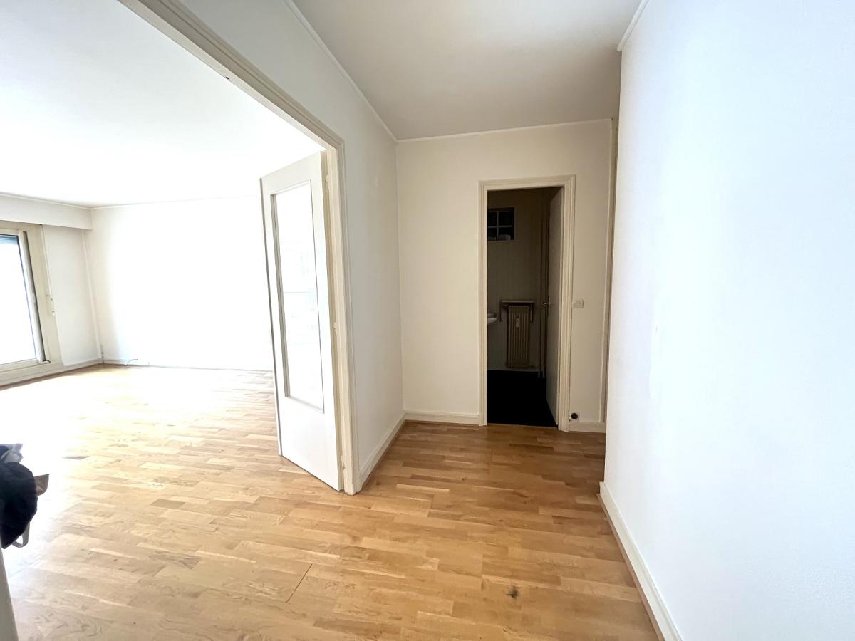 A LOUER 3 PIECES 71.45m² PARIS XVème.