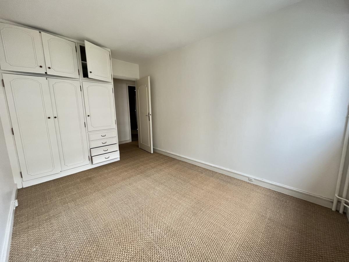 A LOUER 3 PIECES 71.45m² PARIS XVème.