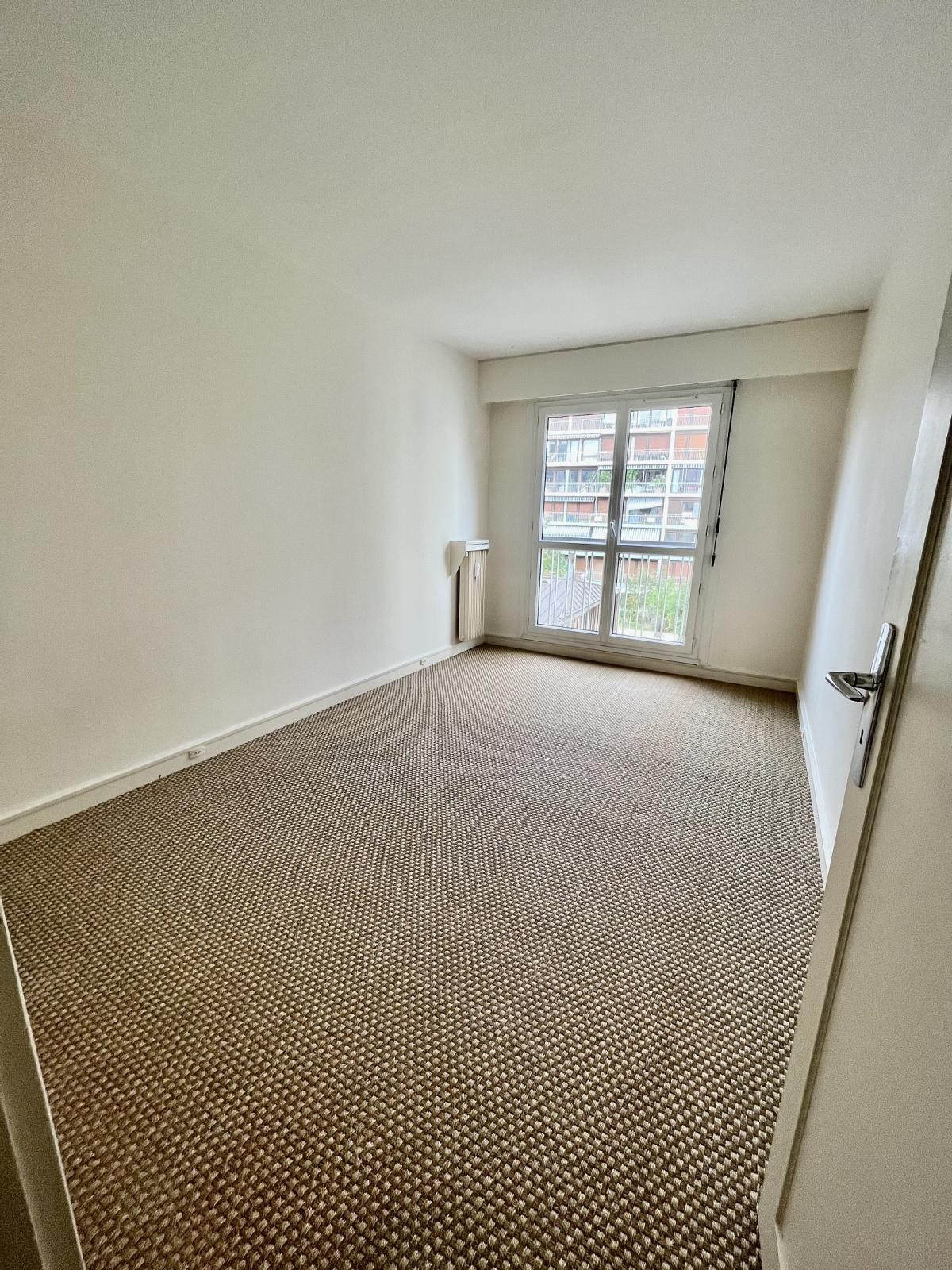 A LOUER 3 PIECES 71.45m² PARIS XVème.