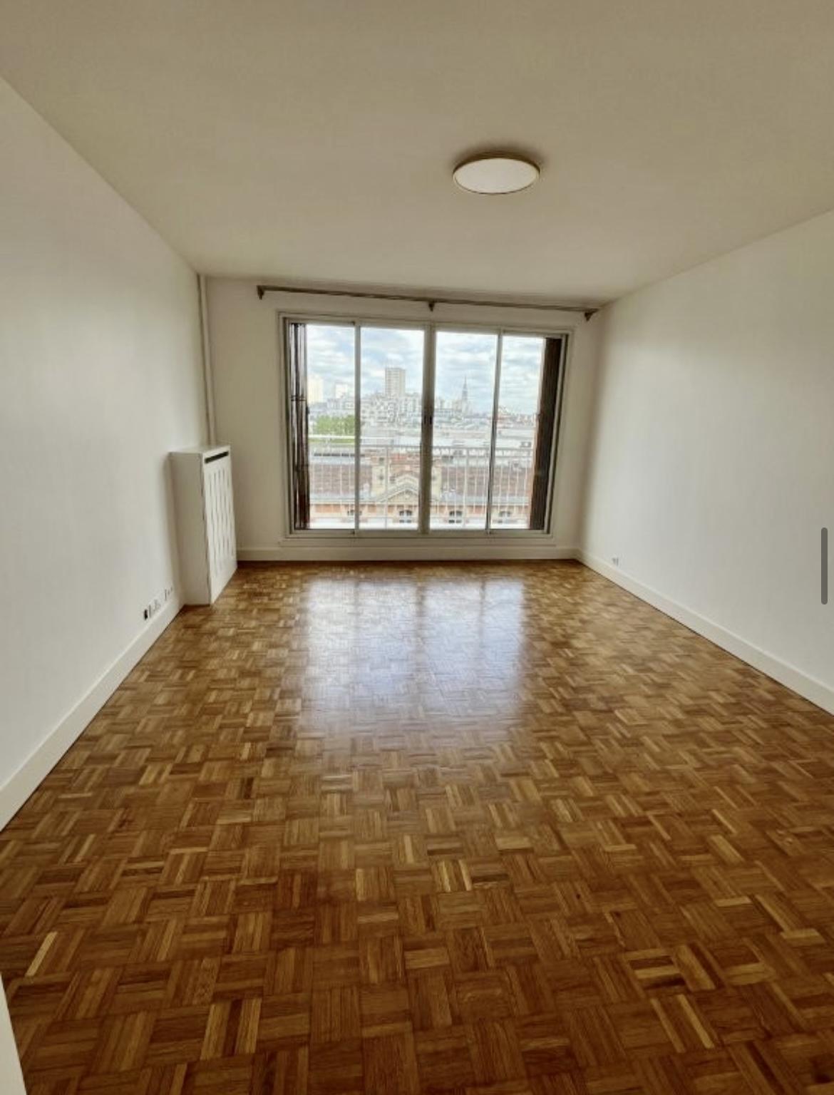 a louer 75011Paris 3P RENOVE AVE PHILIPPE AUGUSTE