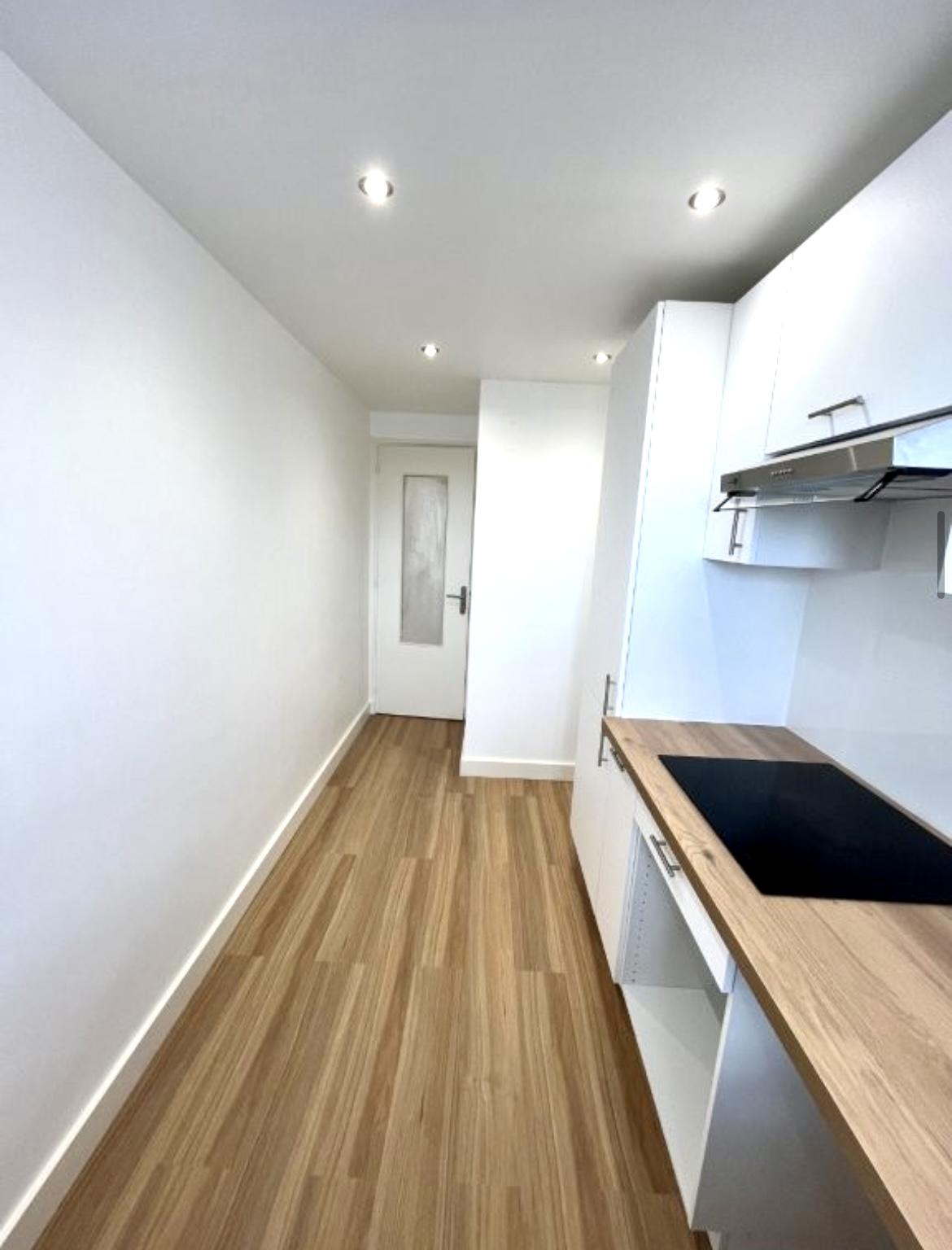 a louer 75011Paris 3P RENOVE AVE PHILIPPE AUGUSTE