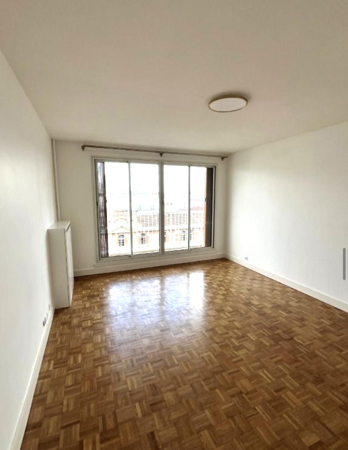 a louer 75011Paris 3P RENOVE AVE PHILIPPE AUGUSTE